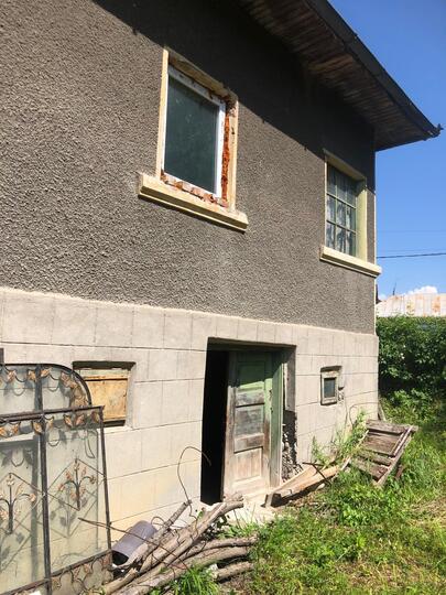 Vezi toate fotografiile acestui imobil