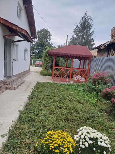 Vezi toate fotografiile acestui imobil