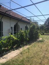 Casa Odobesti - Crovu
